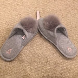 Victoria's Secret grey slippers